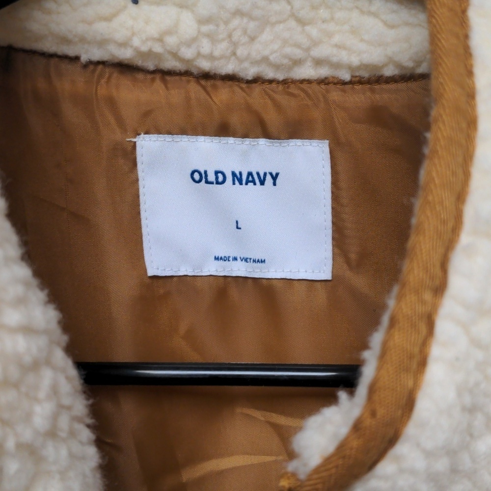Large Sherpa Vest Old Navy White and Brown - Picture 2 of 3